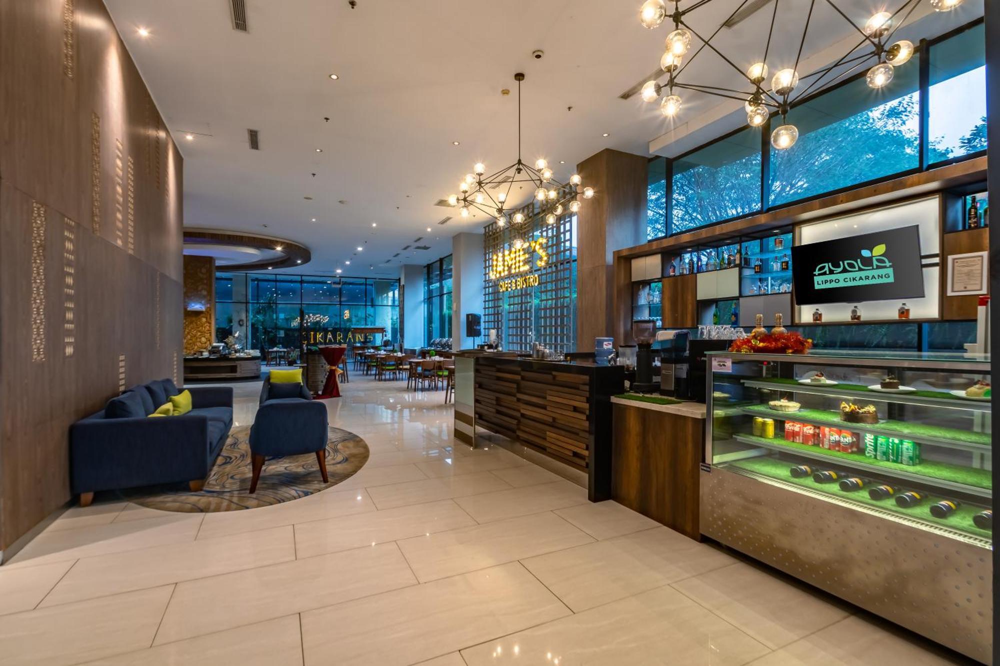 Hotel Ayola Lippo Cikarang Zewnętrze zdjęcie