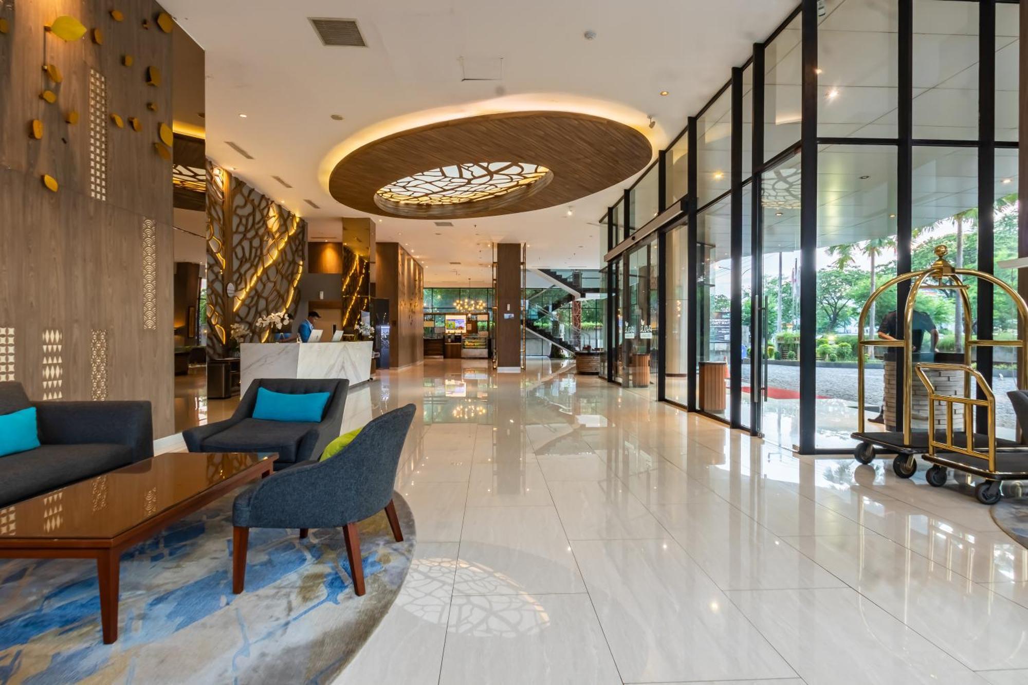 Hotel Ayola Lippo Cikarang Zewnętrze zdjęcie